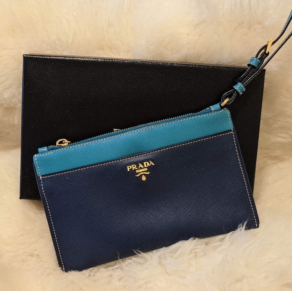 Prada wristlet Authentic